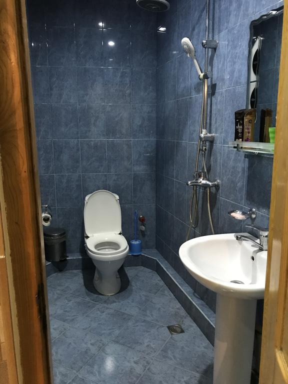 Io Apartment Tbilisi Buitenkant foto