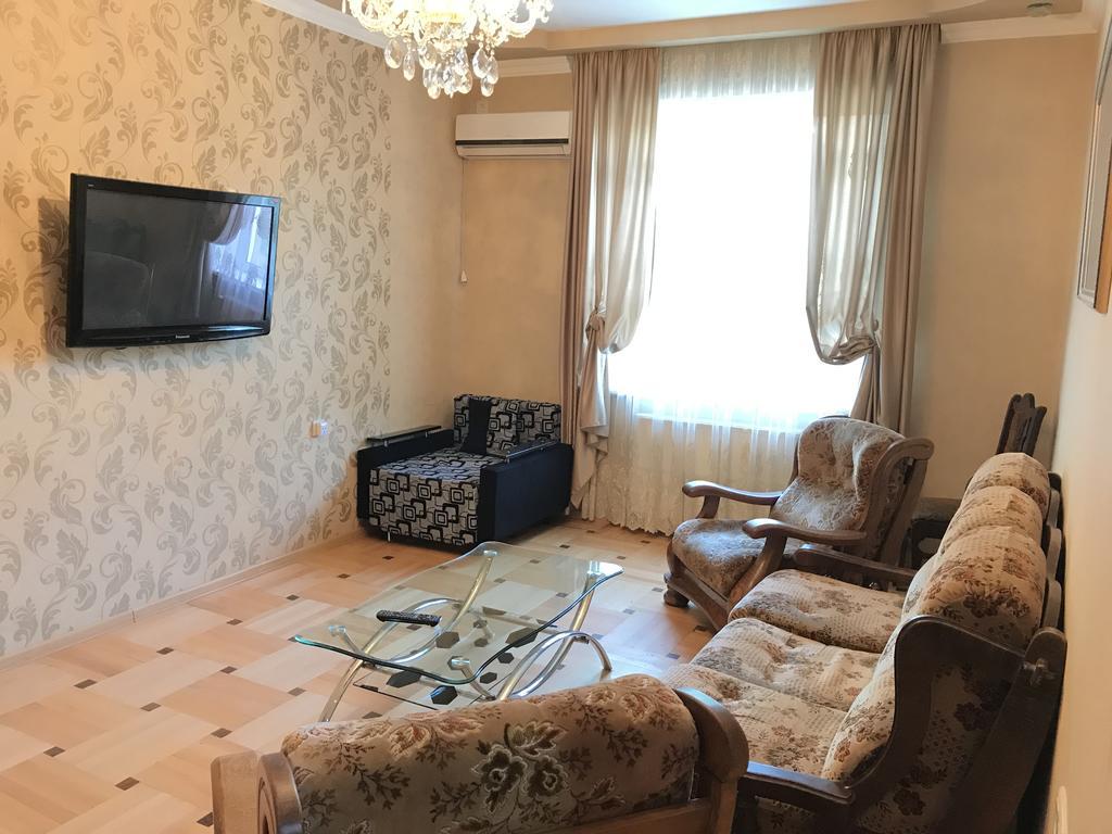Io Apartment Tbilisi Buitenkant foto